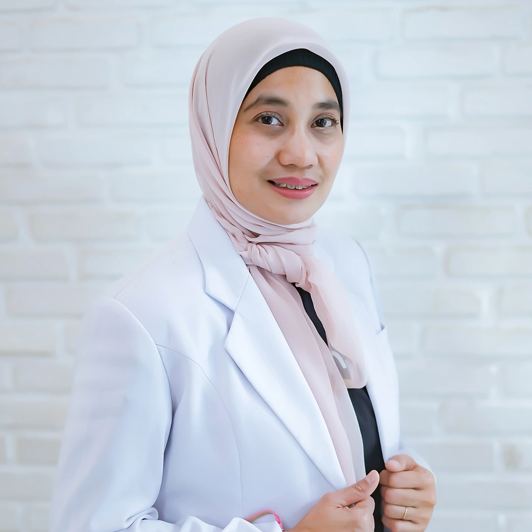 dr. Indri Buchari